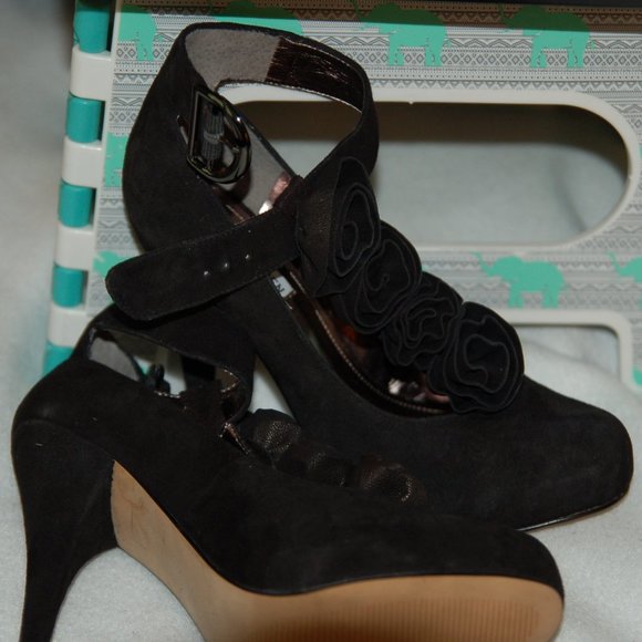 STEVE MADDEN TRICKKED BLACK PUMPS - Picture 4 of 8